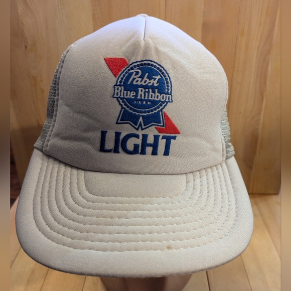 Blue Ribbon Light Cream Cap - Picture 2 of 8